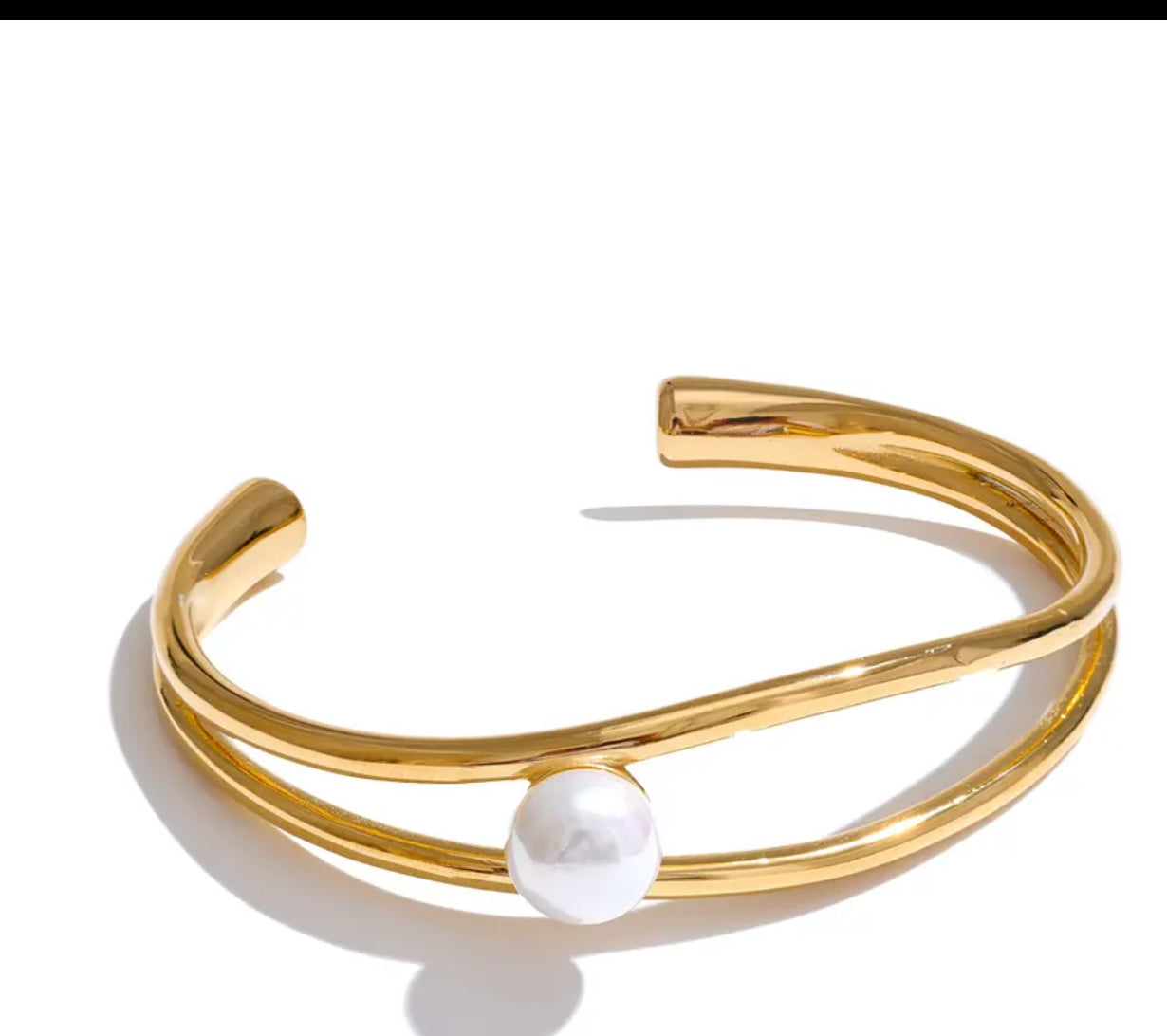 Round Pearl Cuff Bracelet