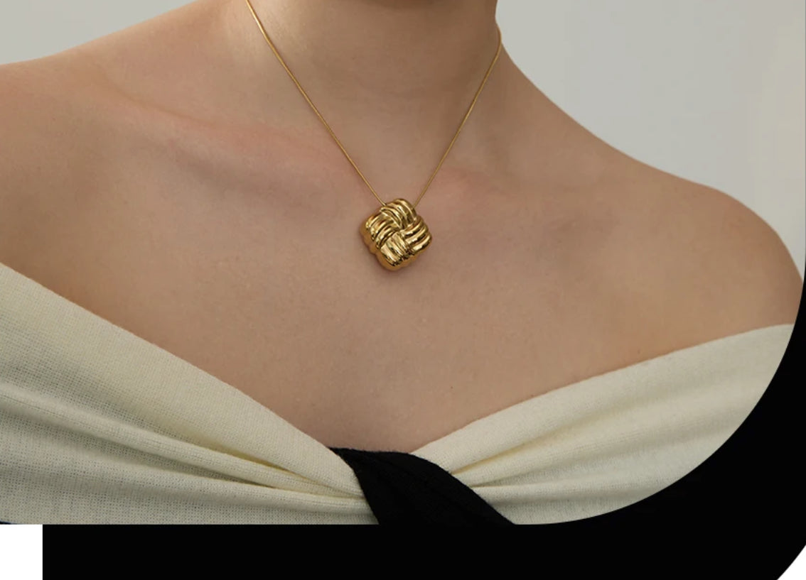 Square Bold Necklace