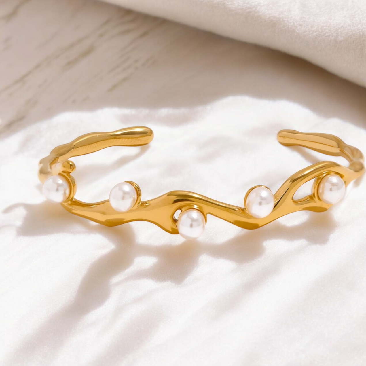 Irregular Shape Nature Stone Pearl Bangle in Gold