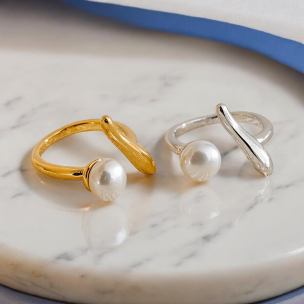 Floating Pearl Ring